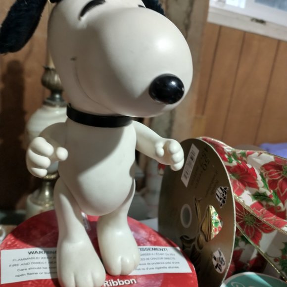 Vintage Peanuts Snoopy toy - Picture 2 of 4